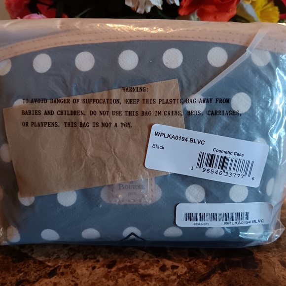 NWT Dooney & Bourke Black White Polkadot Cosmetic Makeup Bag Case Purse Wallet - Picture 1 of 4